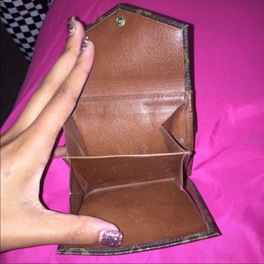 Small Louis Vuitton wallet